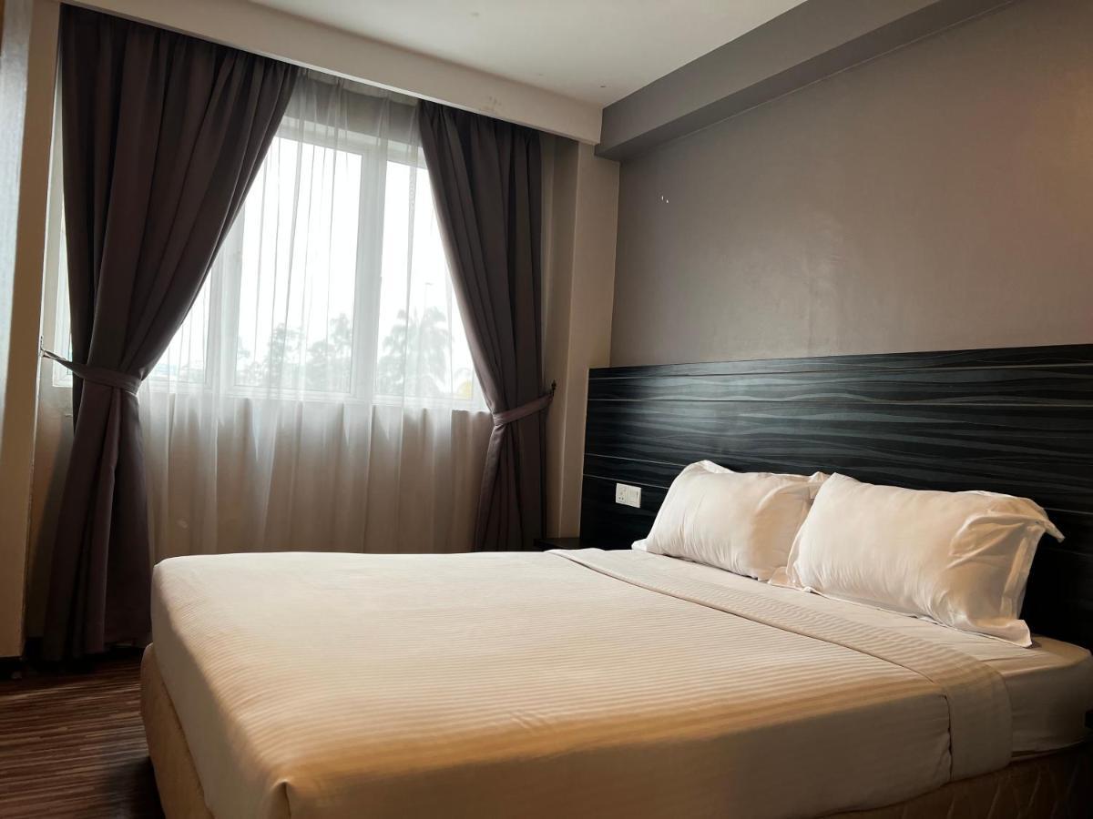 Signature Hotel Kuantan Exterior foto