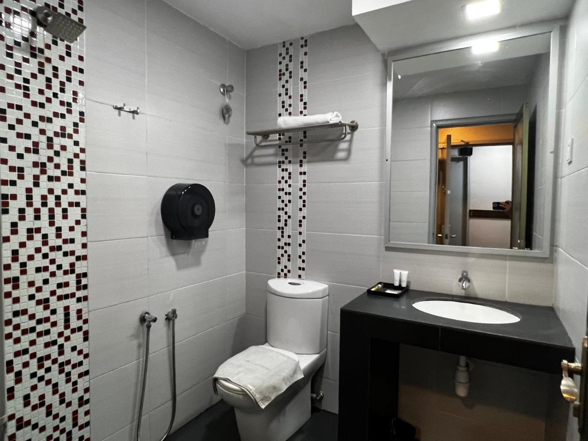 Signature Hotel Kuantan Exterior foto