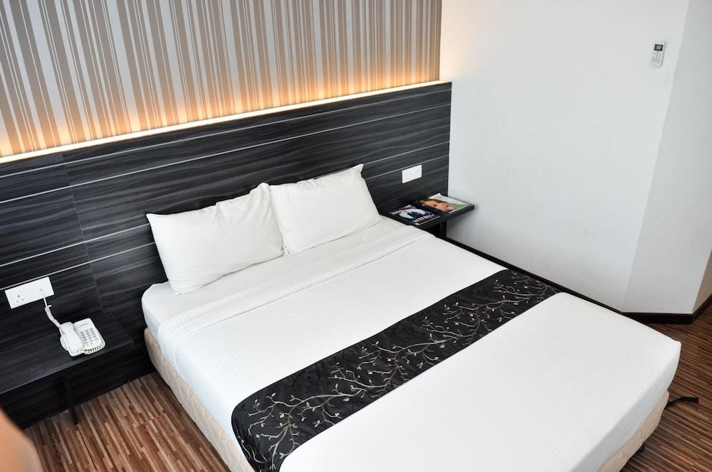 Signature Hotel Kuantan Exterior foto